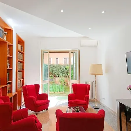 דירה House With Garden Near The Olympic Stadium *